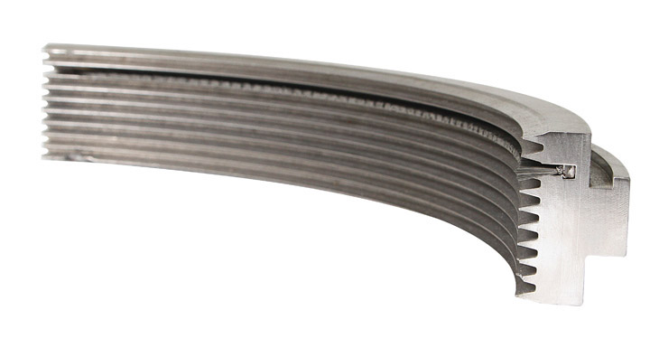 Augmented labyrinth brush seal