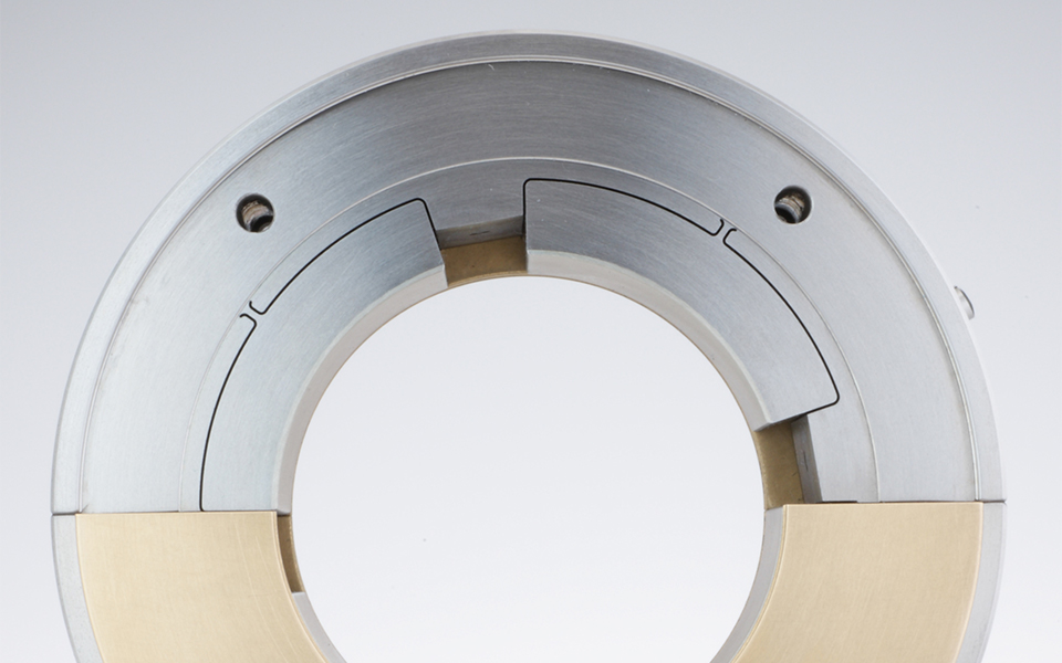 Flexure Pivot tilt pad design